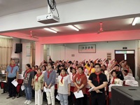  高举队旗跟党走  争做时代好队员