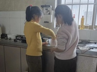 劳以启智，动以润心